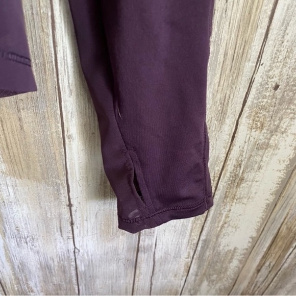 Victoria’s Sport Purple Mesh Back Long Sleeve With Thumb Holes - Picture 2 of 6